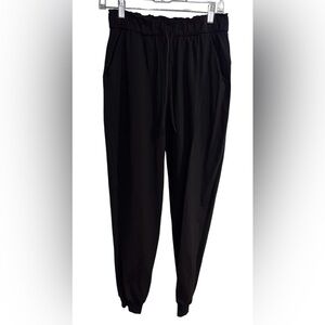 Lululemon- Black joggers